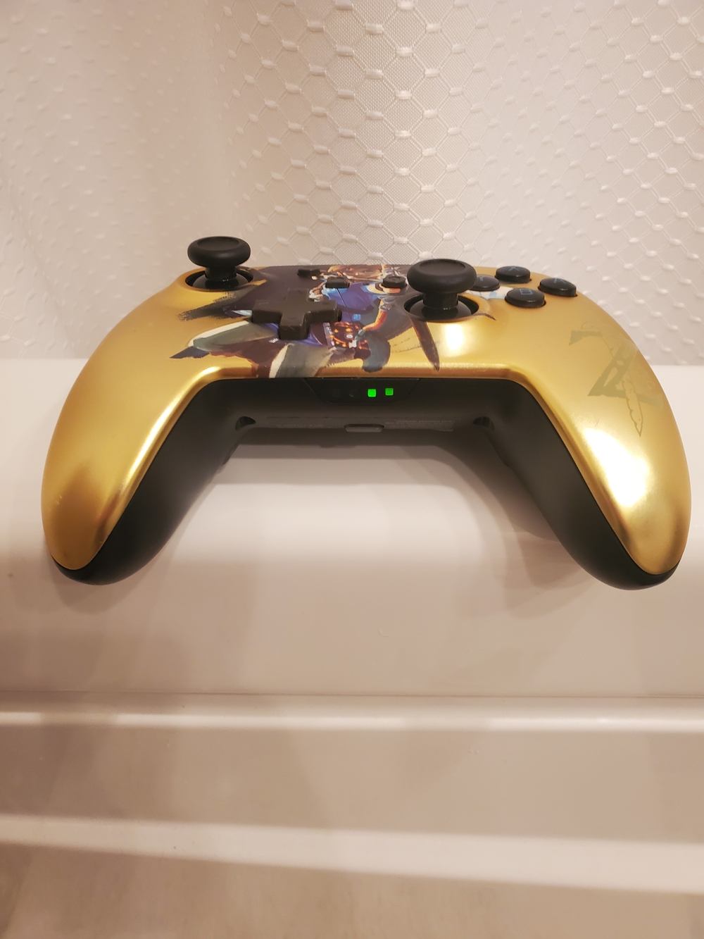Ninetendo Switch Remote Gold Wireless Gaming Controller with Character Artwork